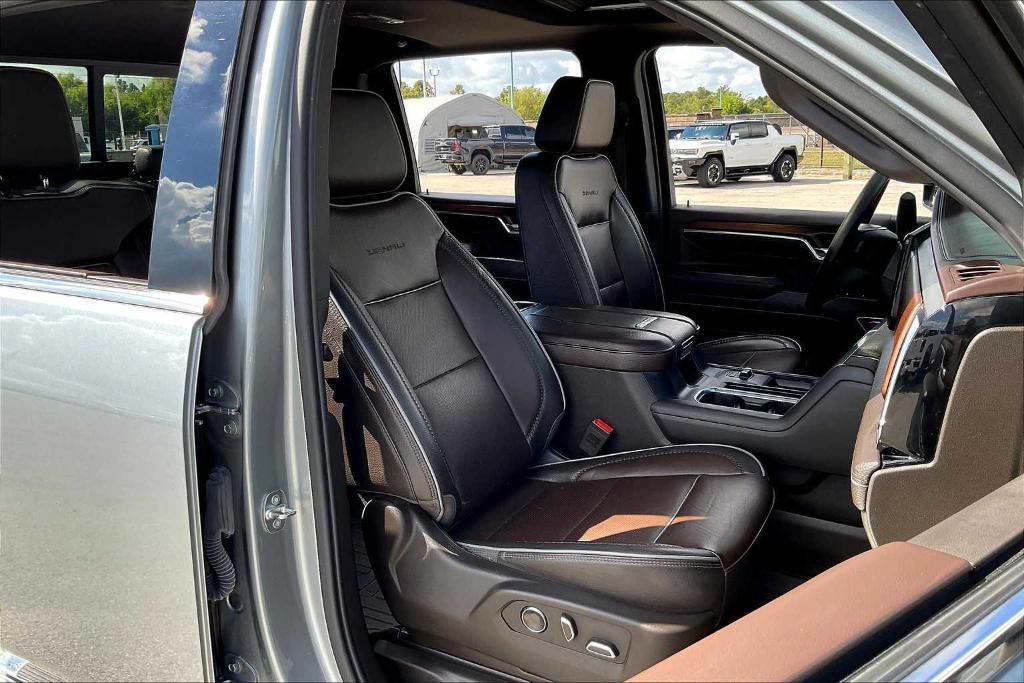 used 2024 GMC Sierra 2500 car, priced at $60,677