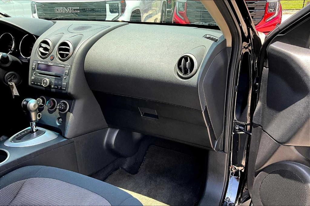 used 2009 Nissan Rogue car, priced at $4,995