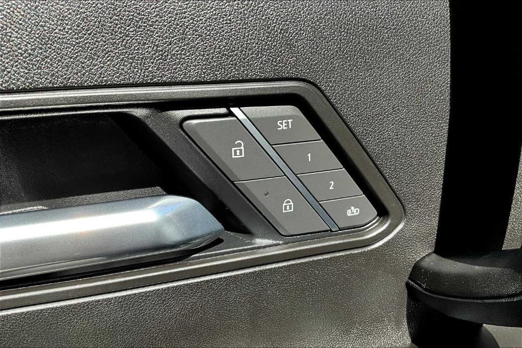 new 2025 GMC HUMMER EV Pickup car, priced at $96,890