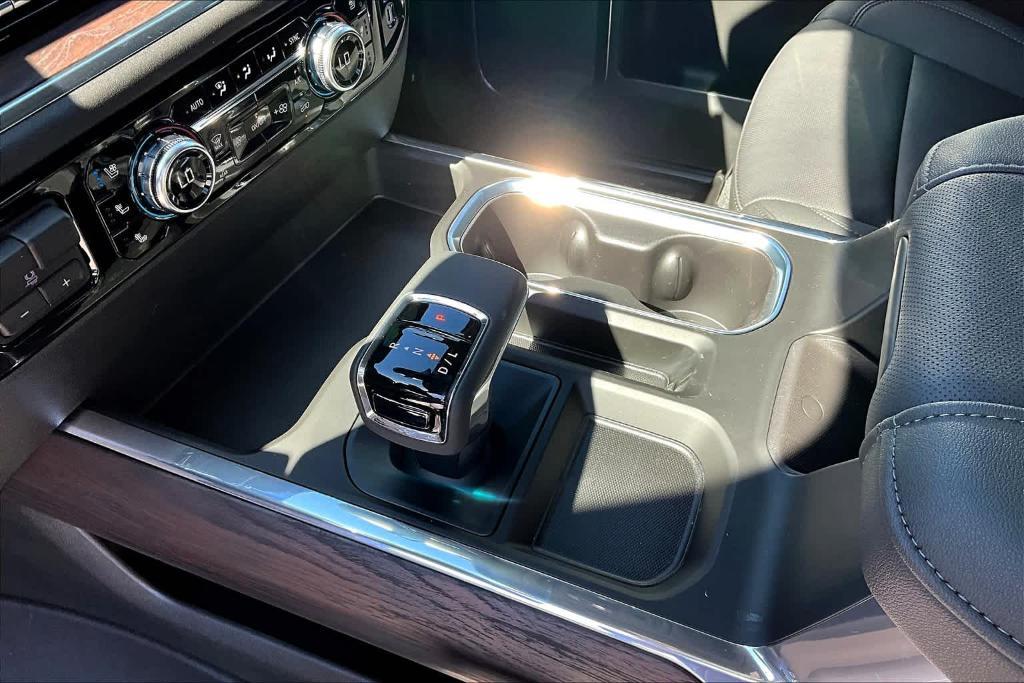 new 2025 GMC Sierra 1500 car, priced at $53,061