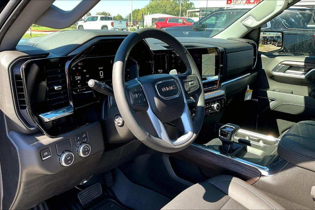 new 2025 GMC Sierra 1500 car, priced at $53,061