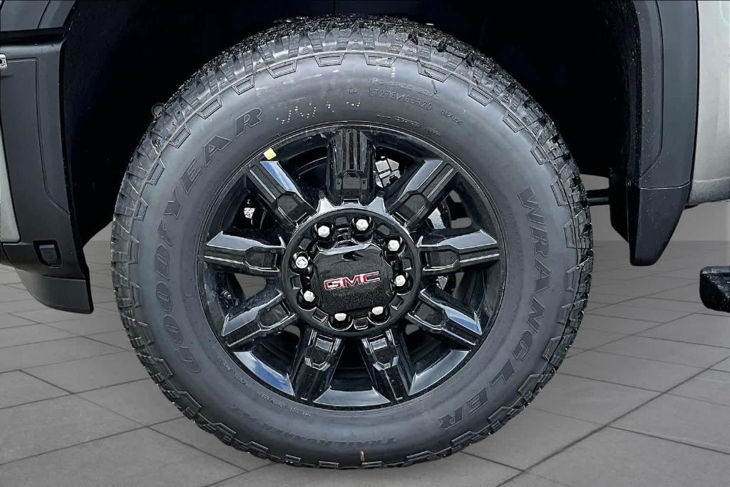 new 2025 GMC Sierra 2500 car, priced at $86,642