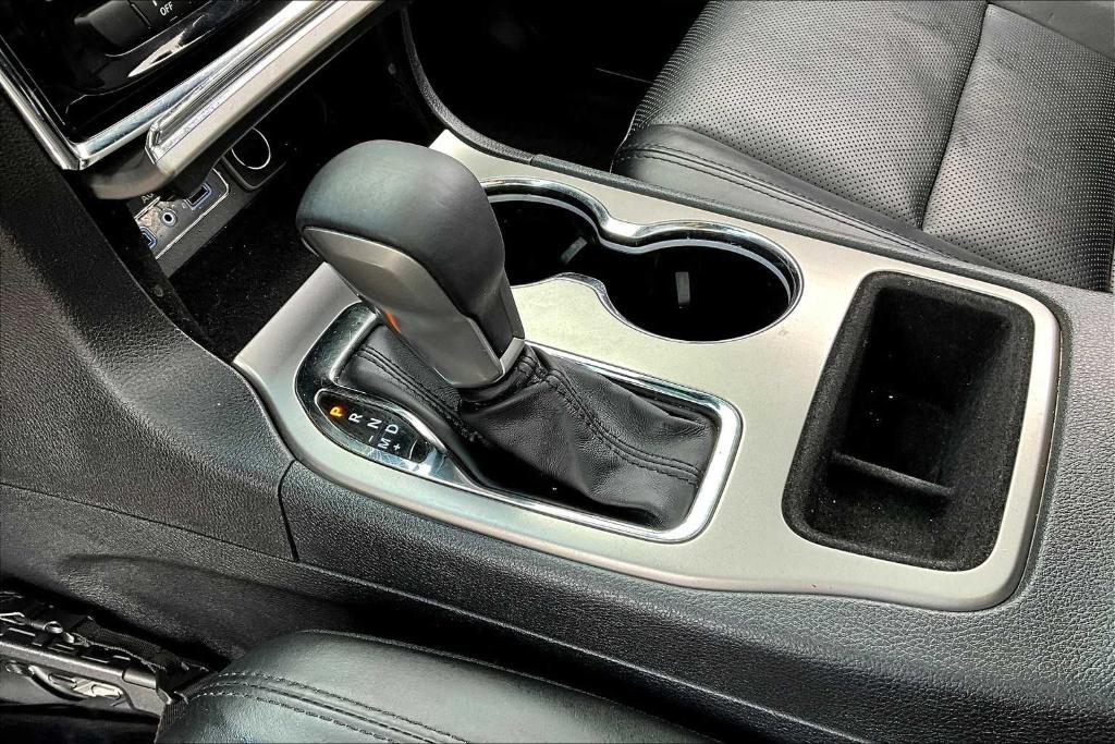 used 2019 Jeep Grand Cherokee car, priced at $17,994