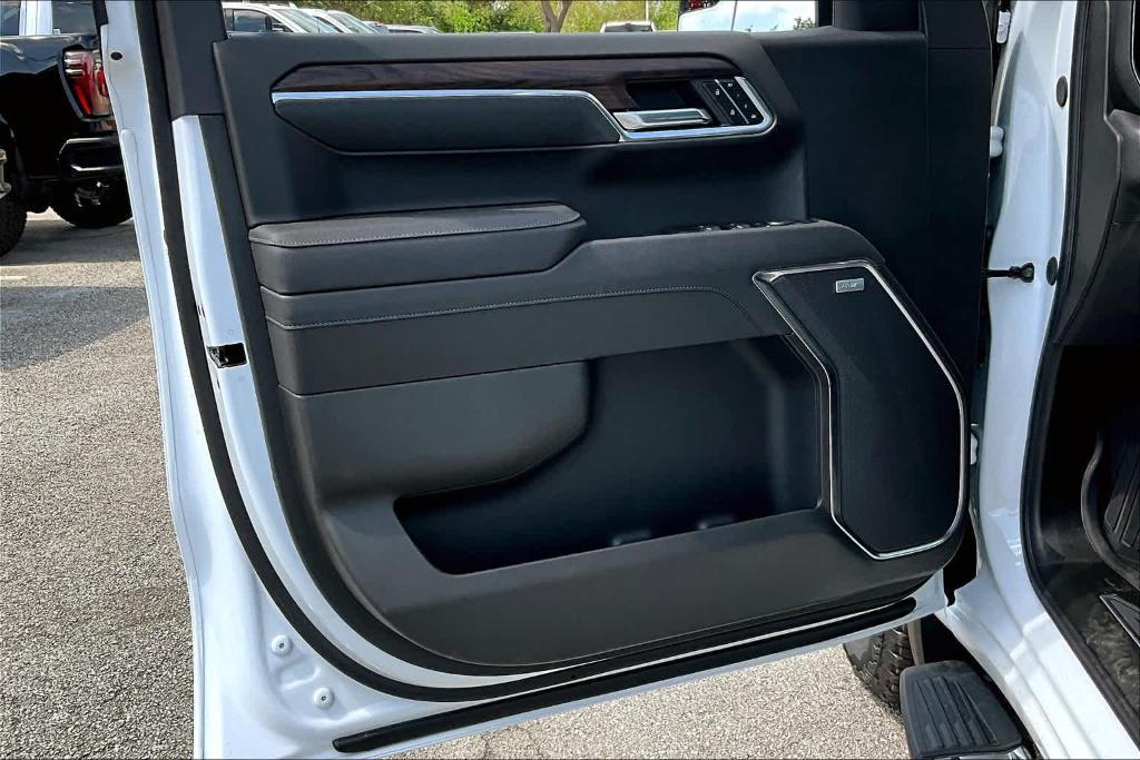 new 2025 GMC Sierra 1500 car, priced at $56,080