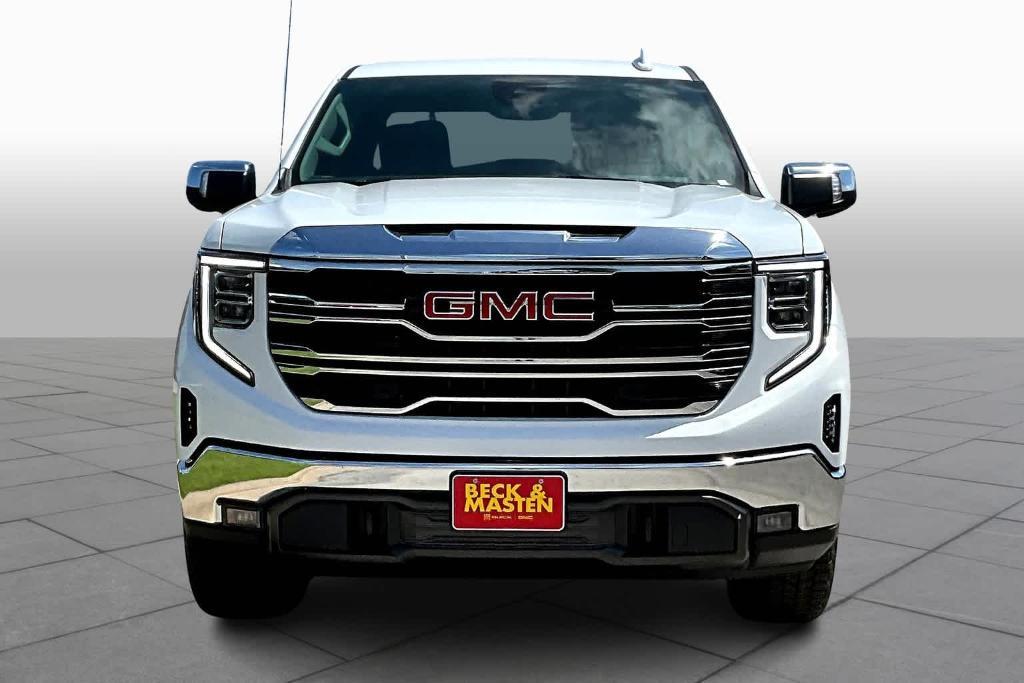 new 2025 GMC Sierra 1500 car, priced at $56,080