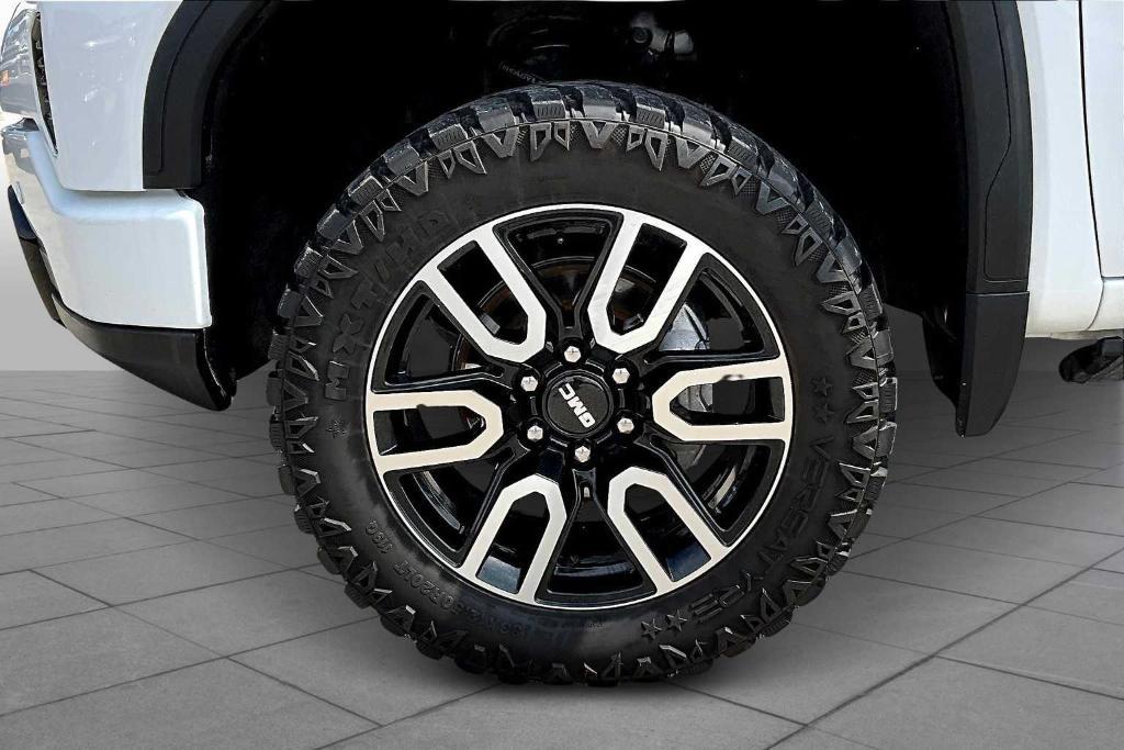 used 2022 GMC Sierra 1500 car, priced at $49,173