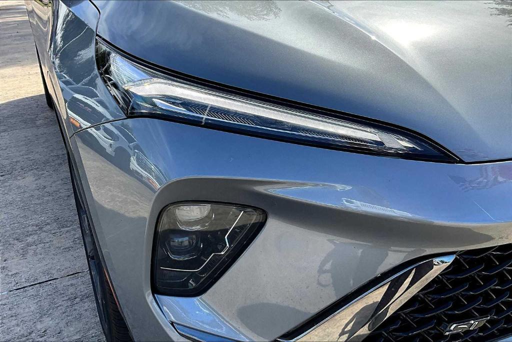 new 2025 Buick Envision car, priced at $40,551