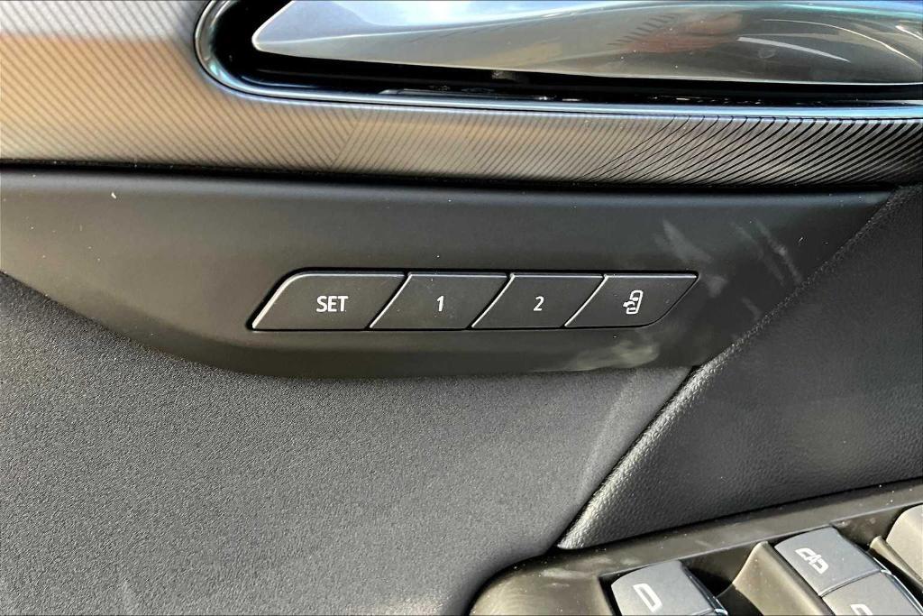 new 2025 Buick Envision car, priced at $40,551