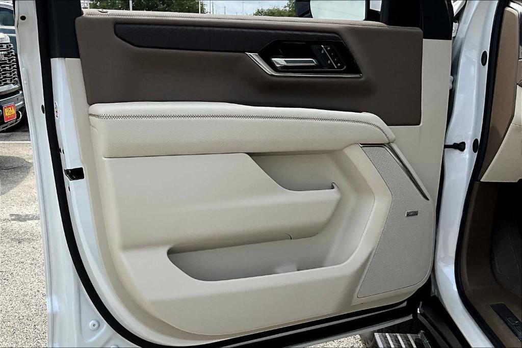 new 2025 GMC Yukon XL car, priced at $92,834