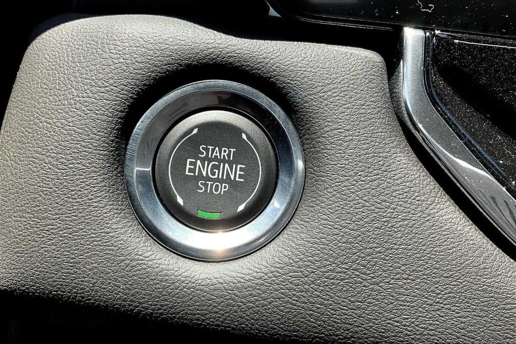 new 2025 GMC Canyon car, priced at $39,030