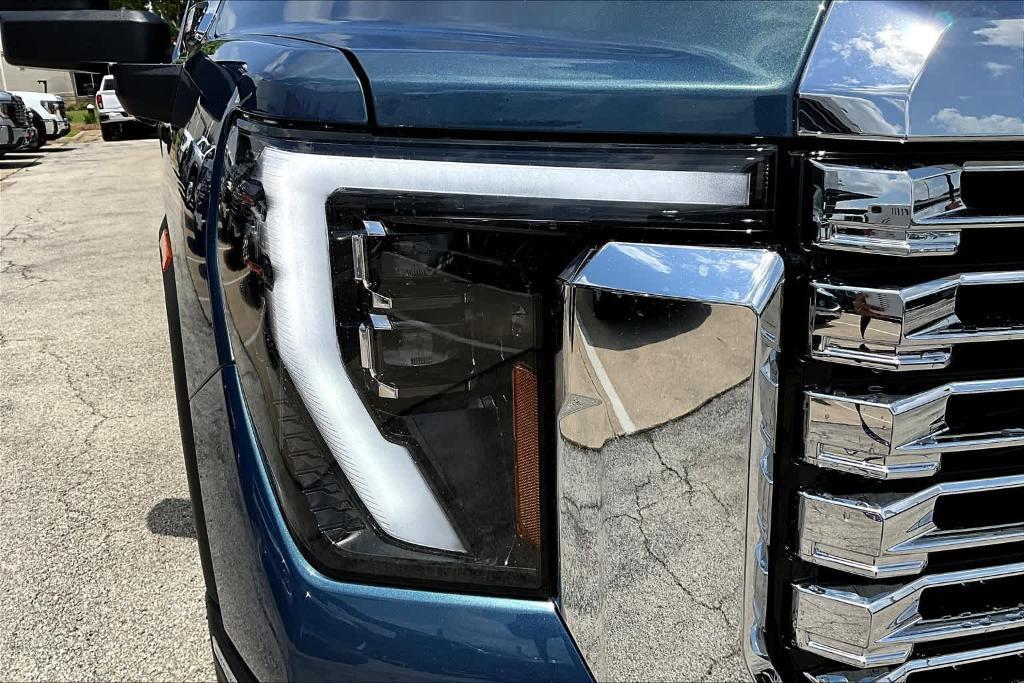 new 2025 GMC Sierra 2500 car, priced at $92,374
