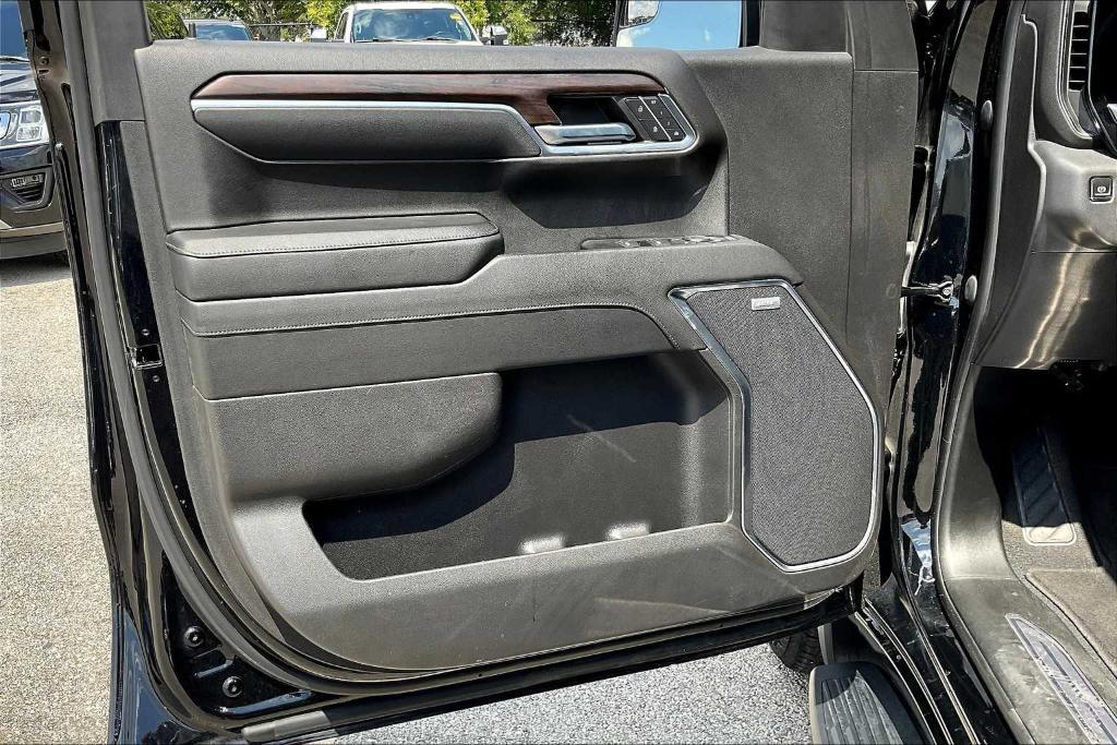 used 2023 GMC Sierra 1500 car, priced at $43,632