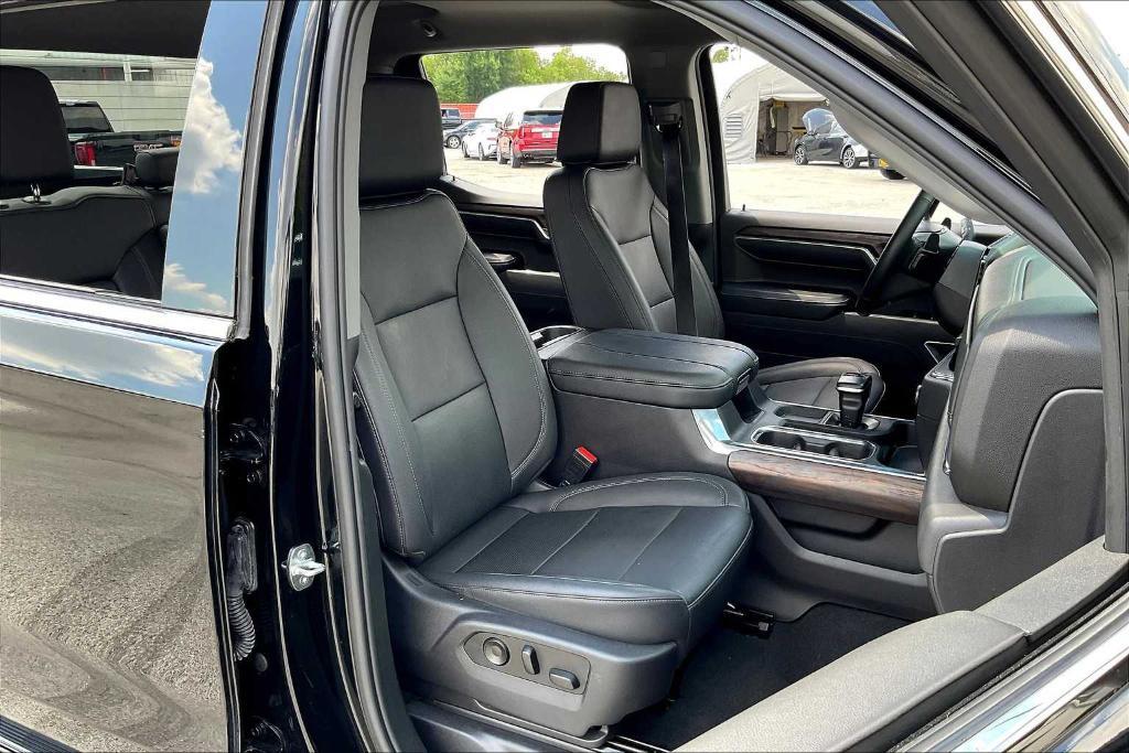 used 2023 GMC Sierra 1500 car, priced at $43,632