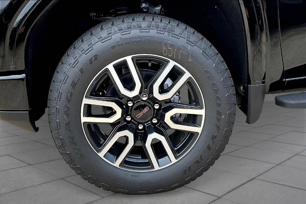 new 2025 GMC Sierra 1500 car, priced at $74,020