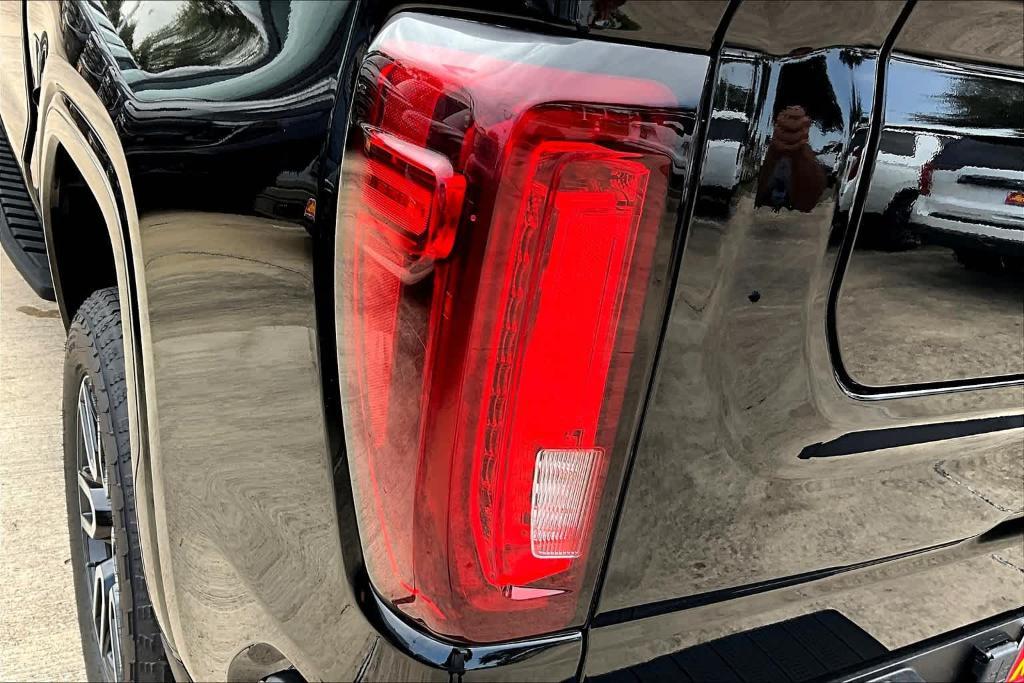 new 2025 GMC Sierra 1500 car, priced at $74,020