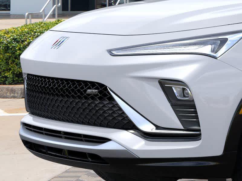 new 2025 Buick Envista car, priced at $29,079