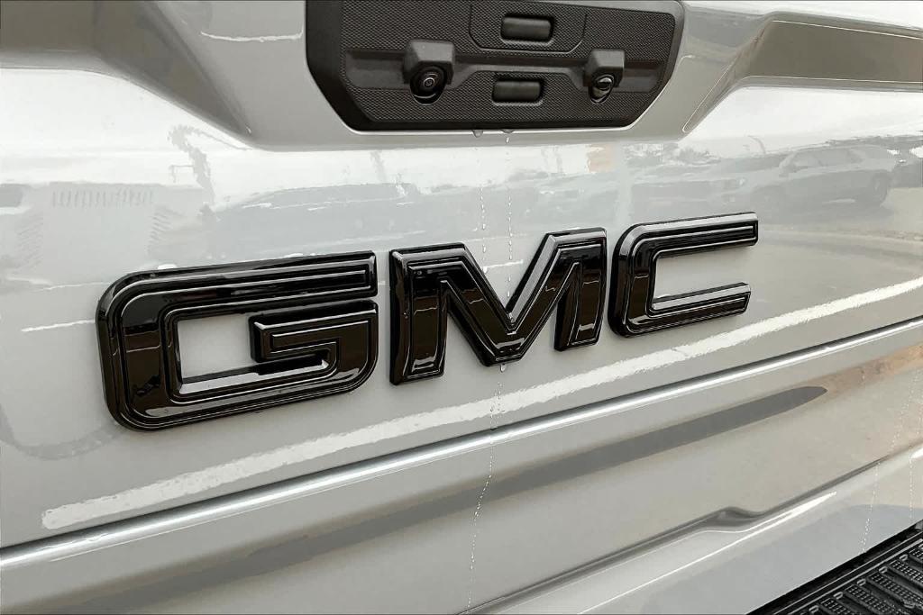 new 2024 GMC Sierra 1500 car, priced at $58,355