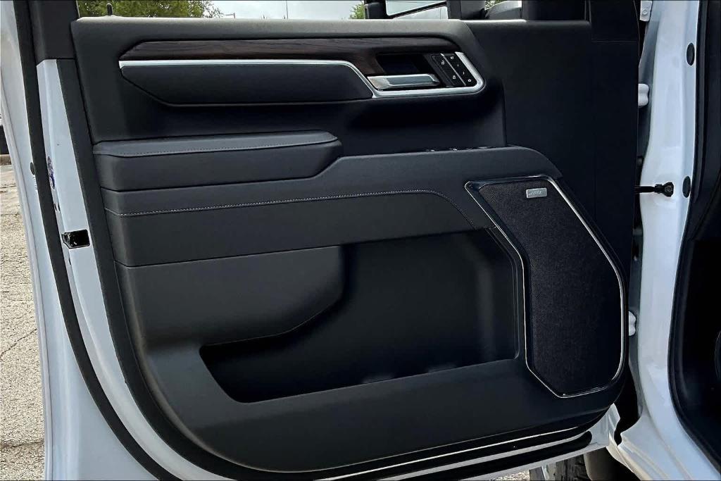 new 2025 GMC Sierra 2500 car, priced at $77,521
