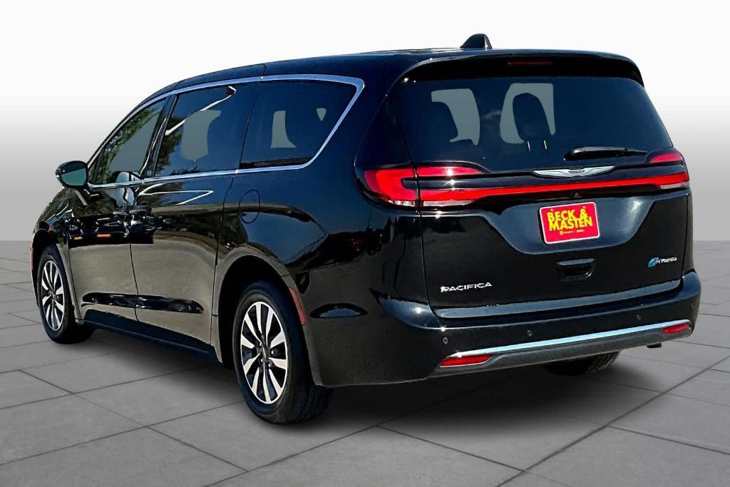 used 2022 Chrysler Pacifica Hybrid car, priced at $23,768