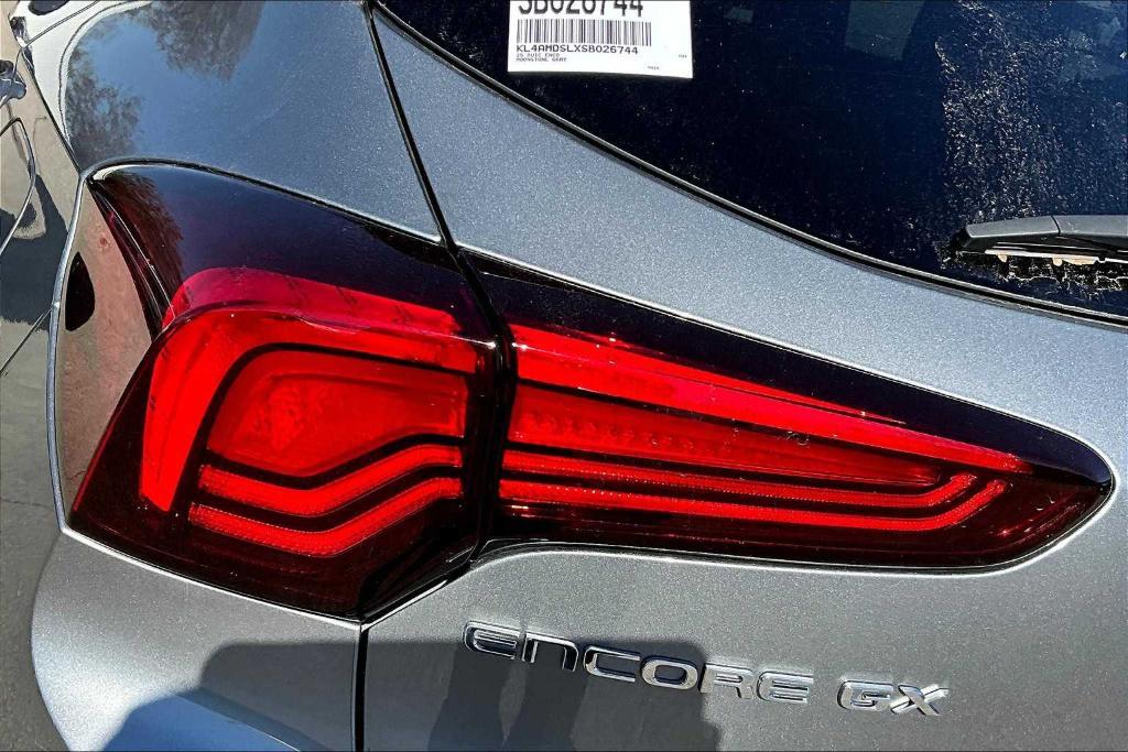 new 2025 Buick Encore GX car, priced at $30,385