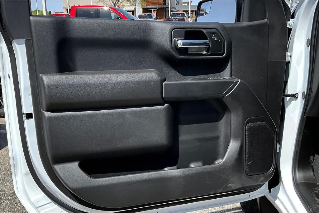 new 2025 GMC Sierra 1500 car, priced at $40,095