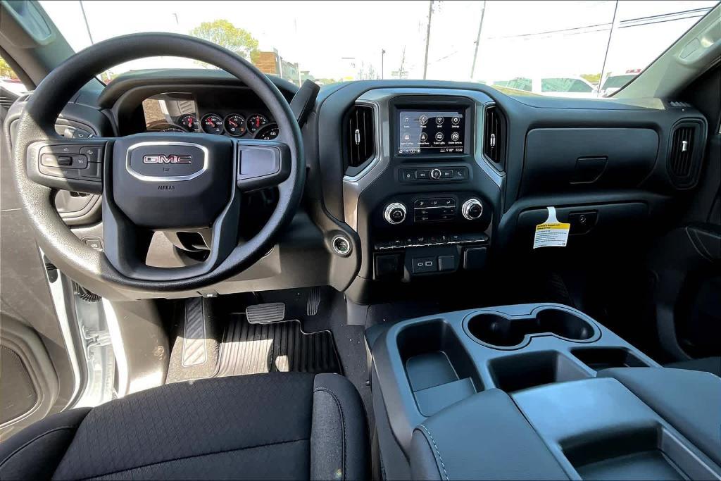 new 2025 GMC Sierra 1500 car, priced at $40,095