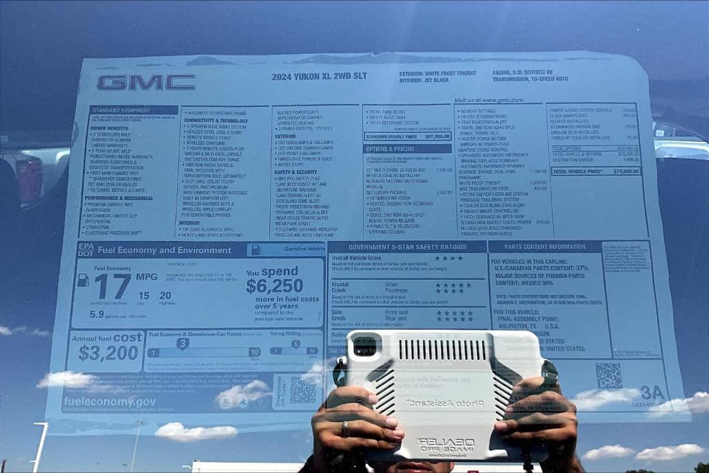 new 2024 GMC Yukon XL car, priced at $75,997