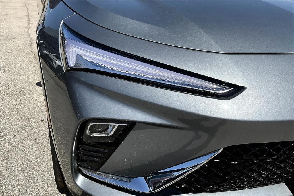 new 2025 Buick Envista car, priced at $30,265