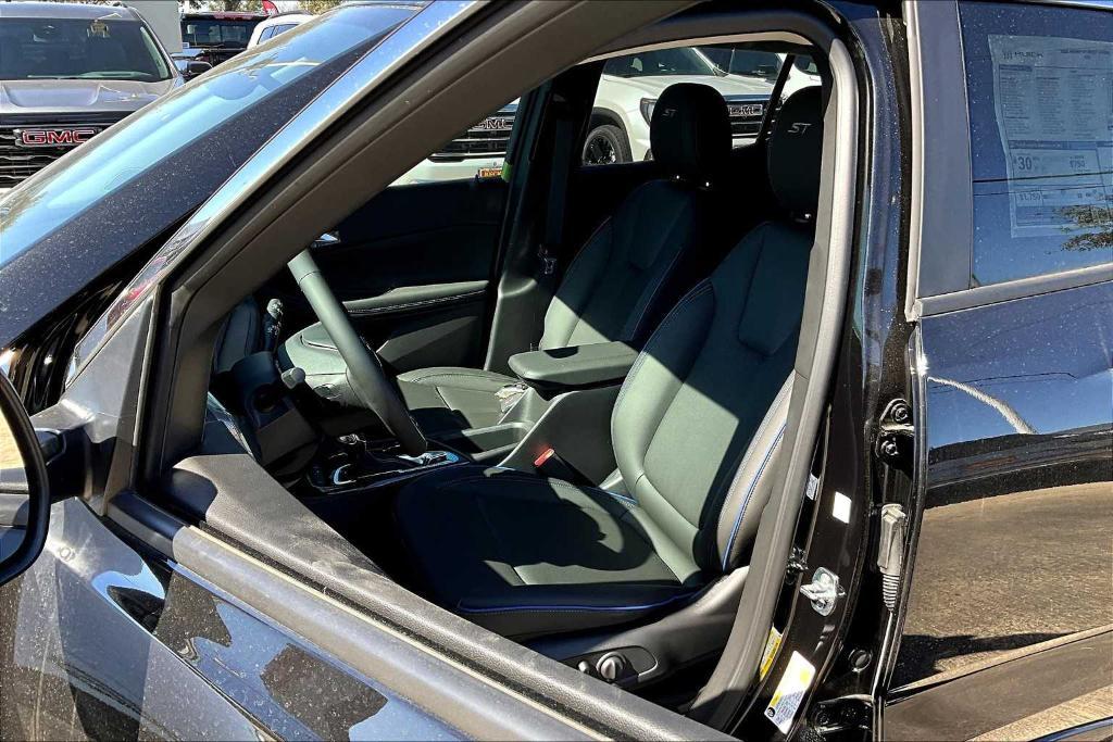 new 2025 Buick Encore GX car, priced at $30,385