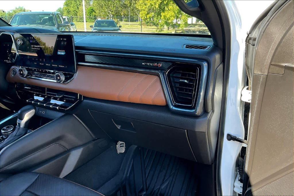 used 2023 GMC Canyon car, priced at $39,997