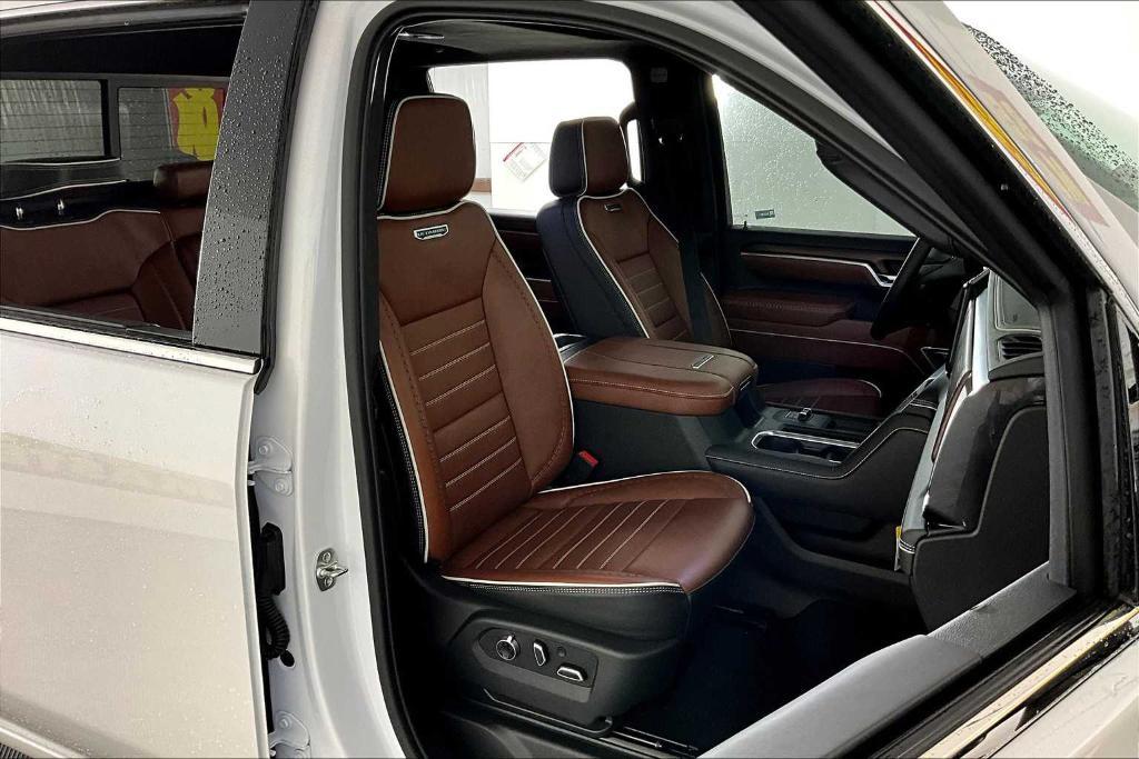 used 2025 GMC Sierra 2500 car, priced at $86,977