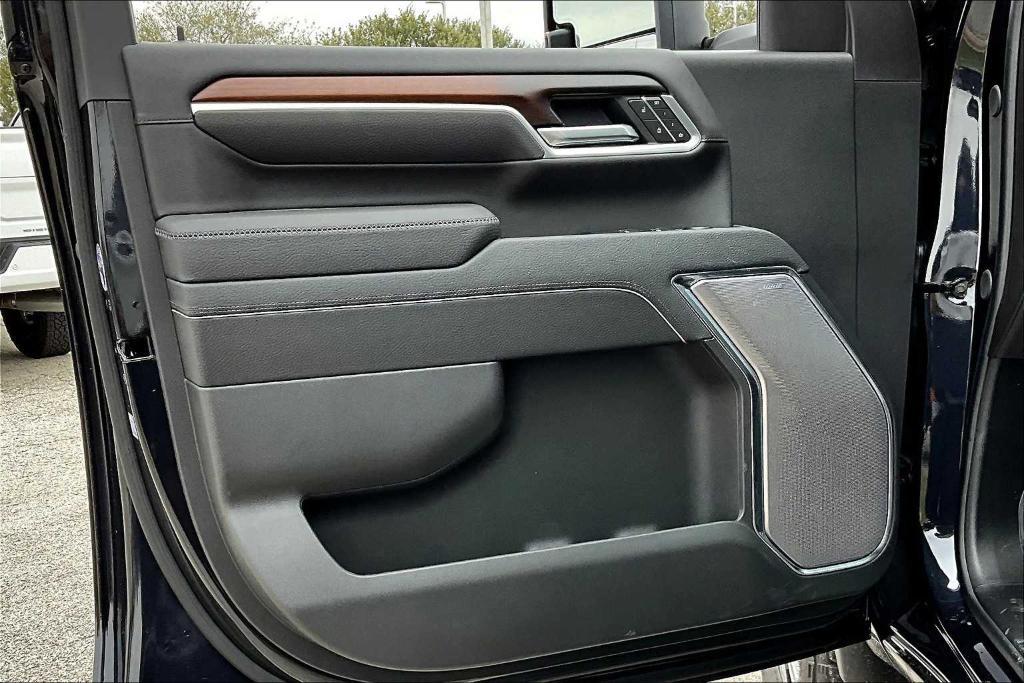 new 2025 GMC Sierra 2500 car, priced at $89,755