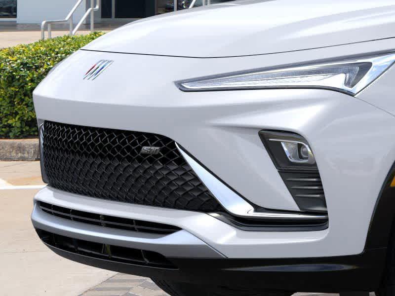 new 2025 Buick Envista car, priced at $29,255