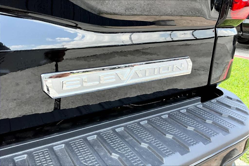 new 2025 GMC Sierra 1500 car, priced at $47,315