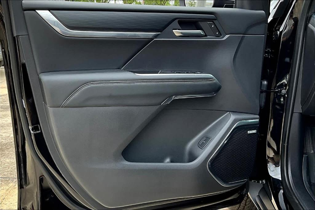 new 2025 GMC Acadia car, priced at $47,900