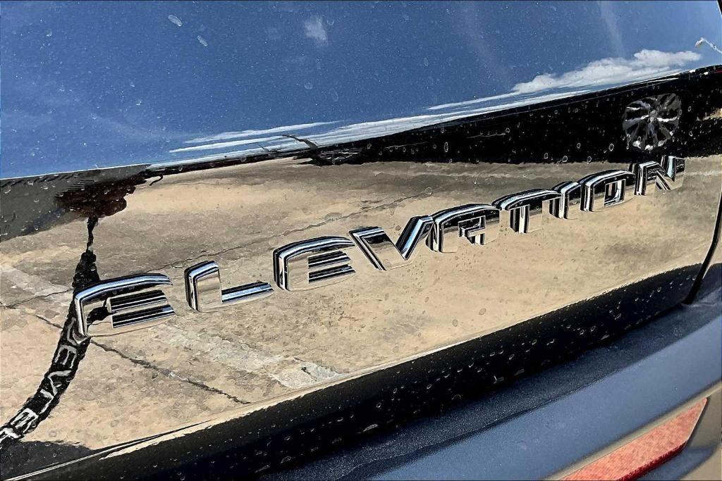 new 2025 GMC Acadia car, priced at $47,900