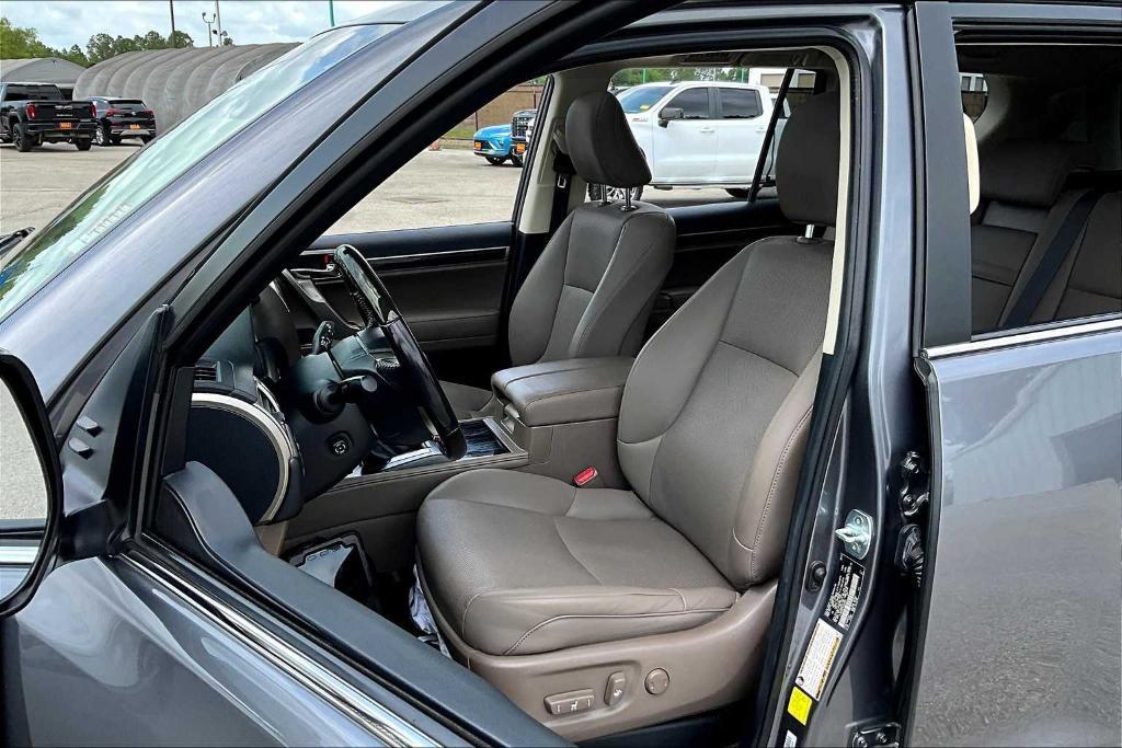 used 2020 Lexus GX 460 car, priced at $41,495