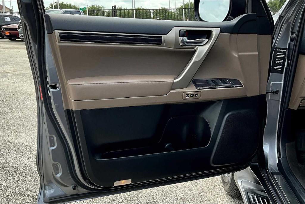 used 2020 Lexus GX 460 car, priced at $41,495