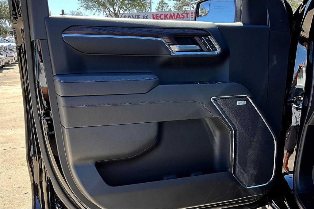 new 2025 GMC Sierra 1500 car, priced at $54,640