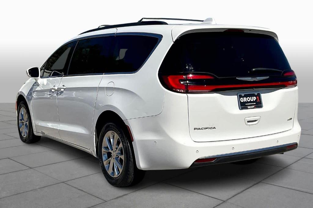 used 2022 Chrysler Pacifica car, priced at $20,687
