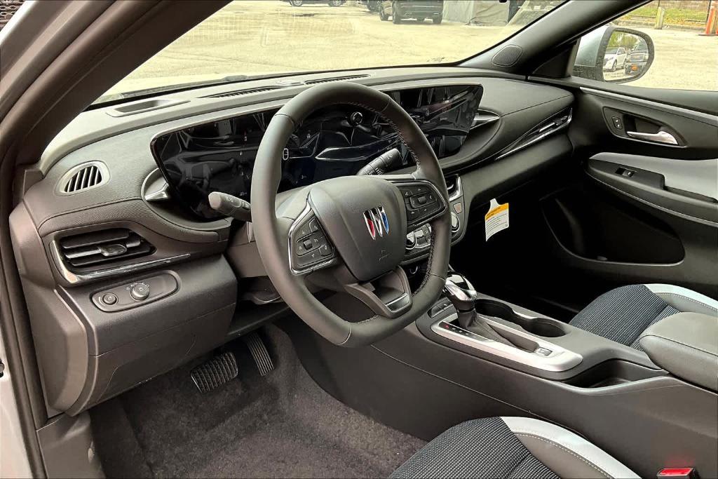 new 2025 Buick Envista car, priced at $28,025
