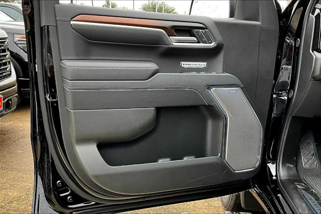 new 2025 GMC Sierra 1500 car, priced at $75,765