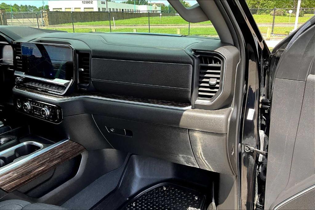 used 2023 GMC Sierra 1500 car, priced at $36,977