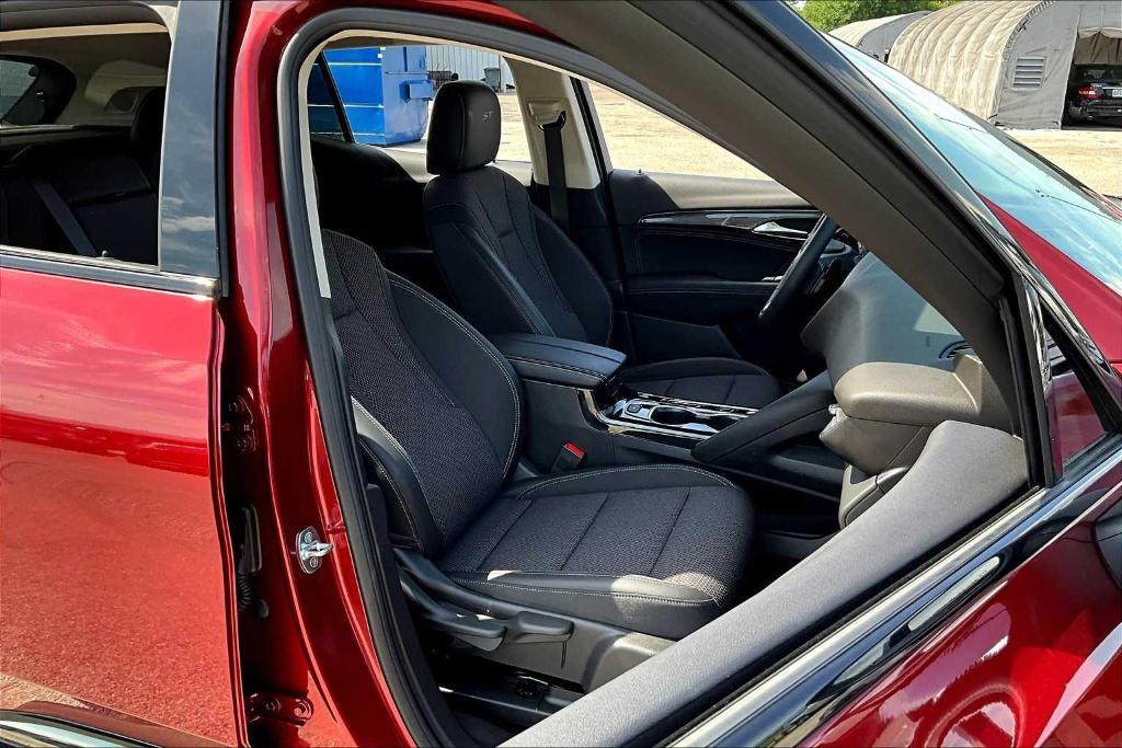 used 2023 Buick Envision car, priced at $28,081