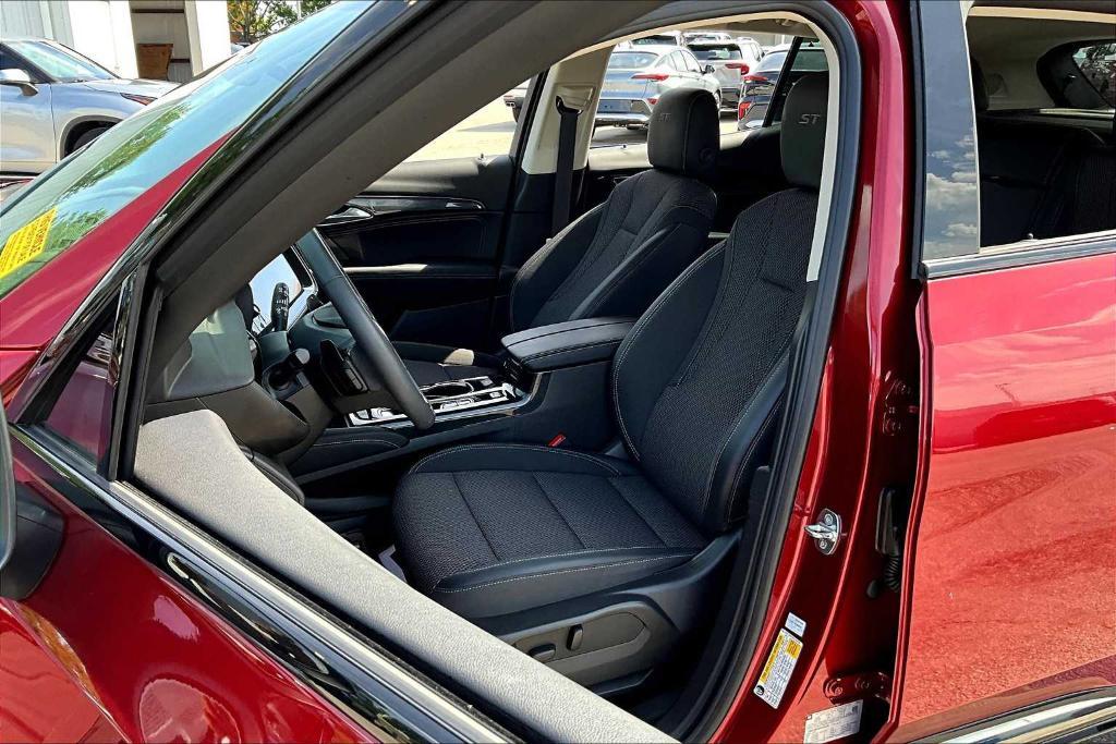 used 2023 Buick Envision car, priced at $28,081