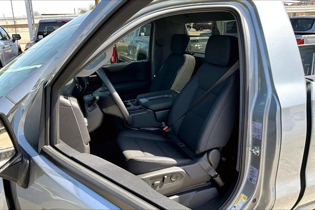 new 2025 GMC Sierra 1500 car, priced at $41,680