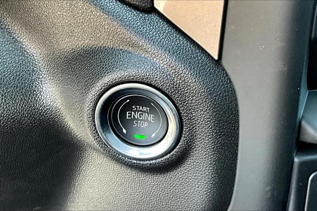 new 2025 GMC Sierra 1500 car, priced at $41,680