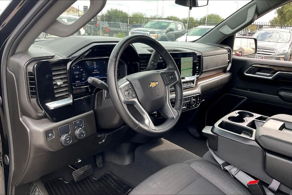 used 2025 Chevrolet Silverado 1500 car, priced at $39,644