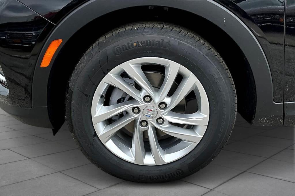 new 2025 Buick Envista car, priced at $27,318