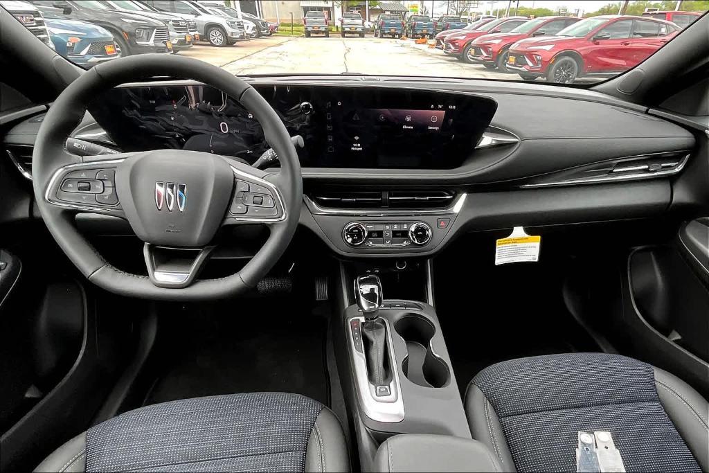 new 2025 Buick Envista car, priced at $27,318